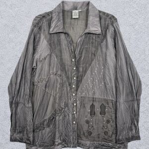 Parsley & Sage Art to Wear Button Up Top